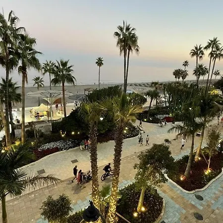 Puerto Deportivo, Apartment *